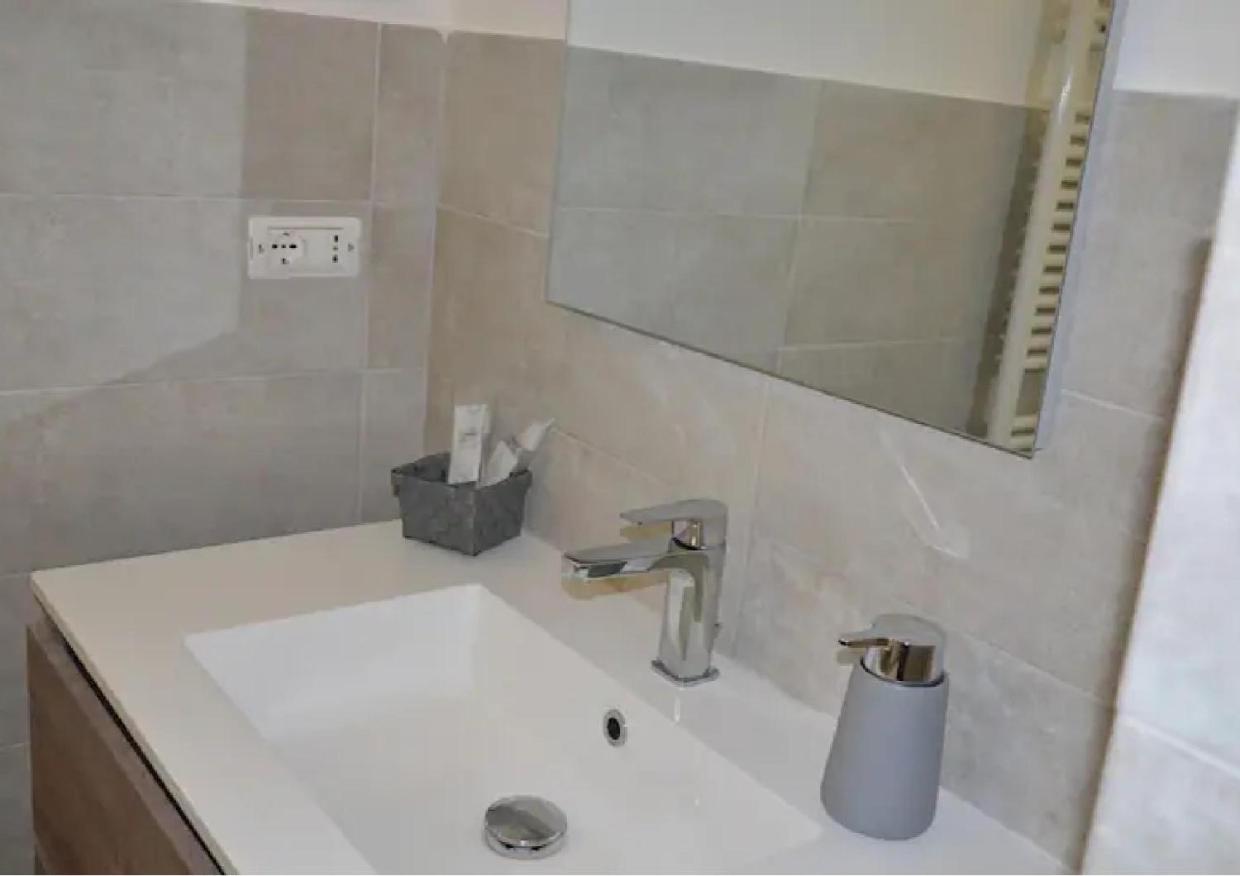 Residenza Cavour Bed & Breakfast ฟลอเรนซ์ ภายนอก รูปภาพ